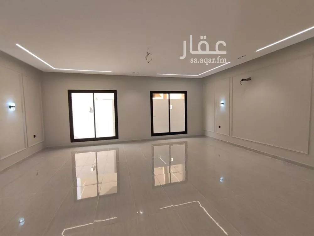 9 bedroom villa in Jeddah 10