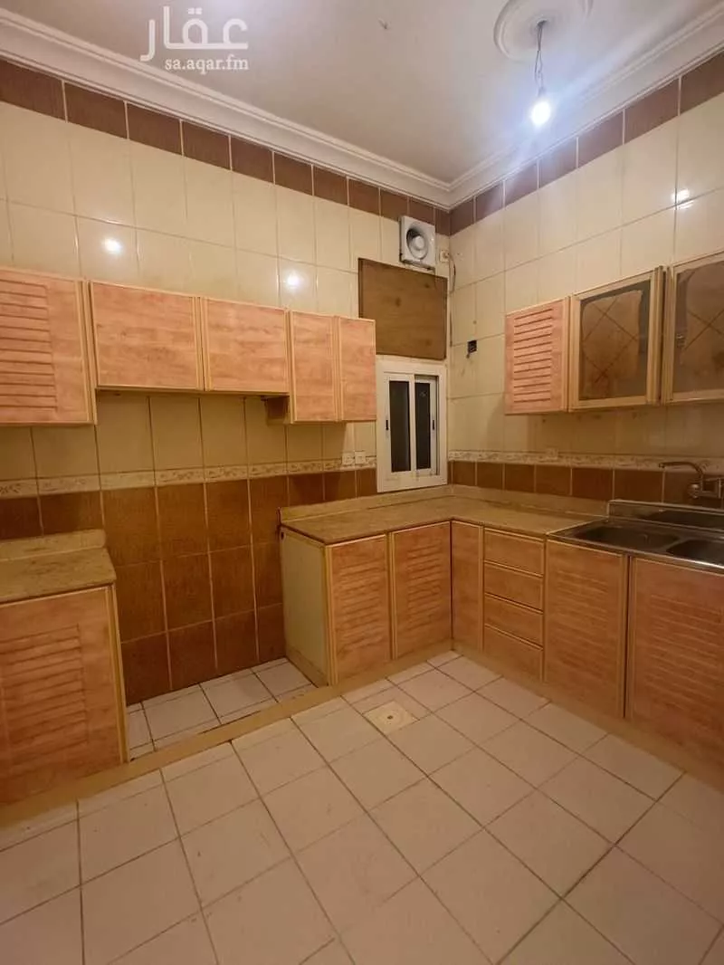 عمارة 2350 م² في مشرفة 3