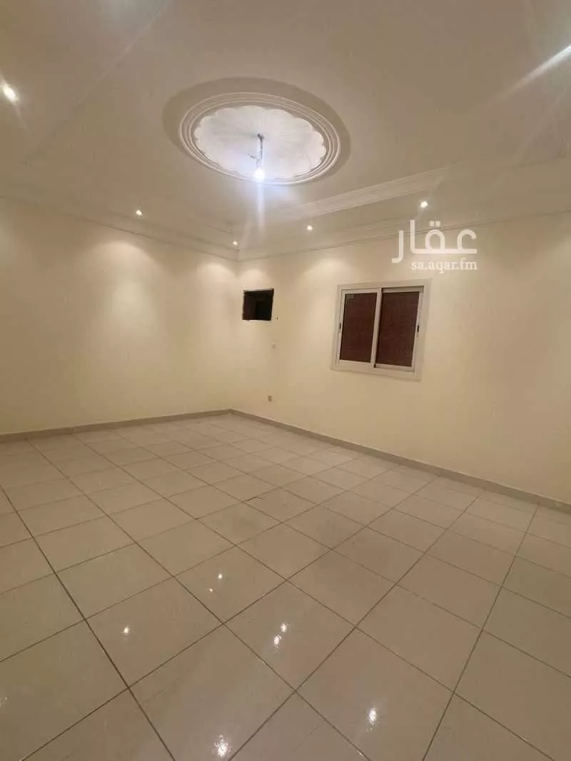 عمارة 2350 م² في مشرفة 5
