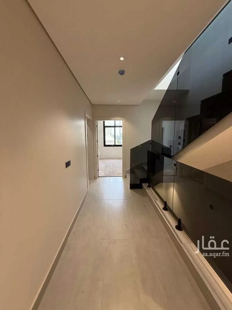 فيلا 5 غرف في العارض 11