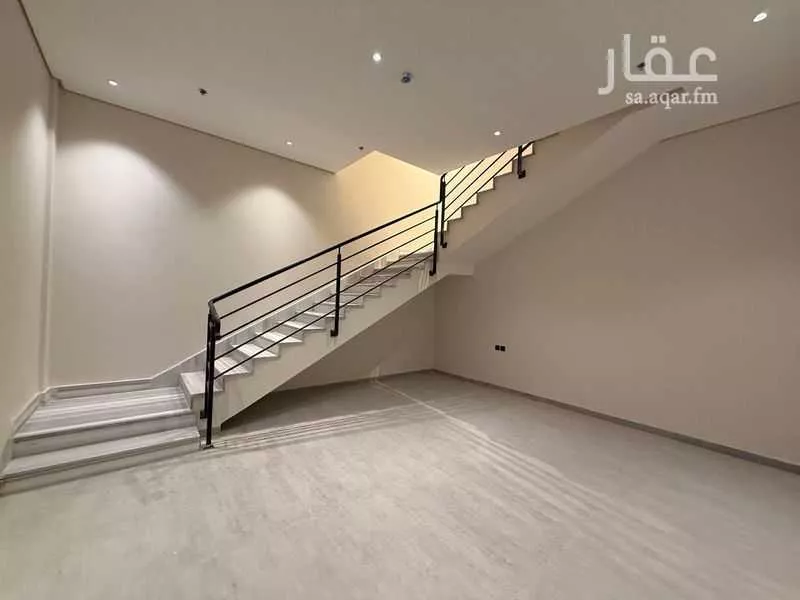 فيلا 5 غرف في العارض 3