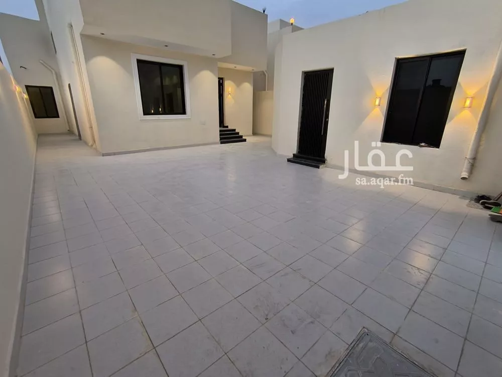 6 bedroom villa in Al Furusiyah 2