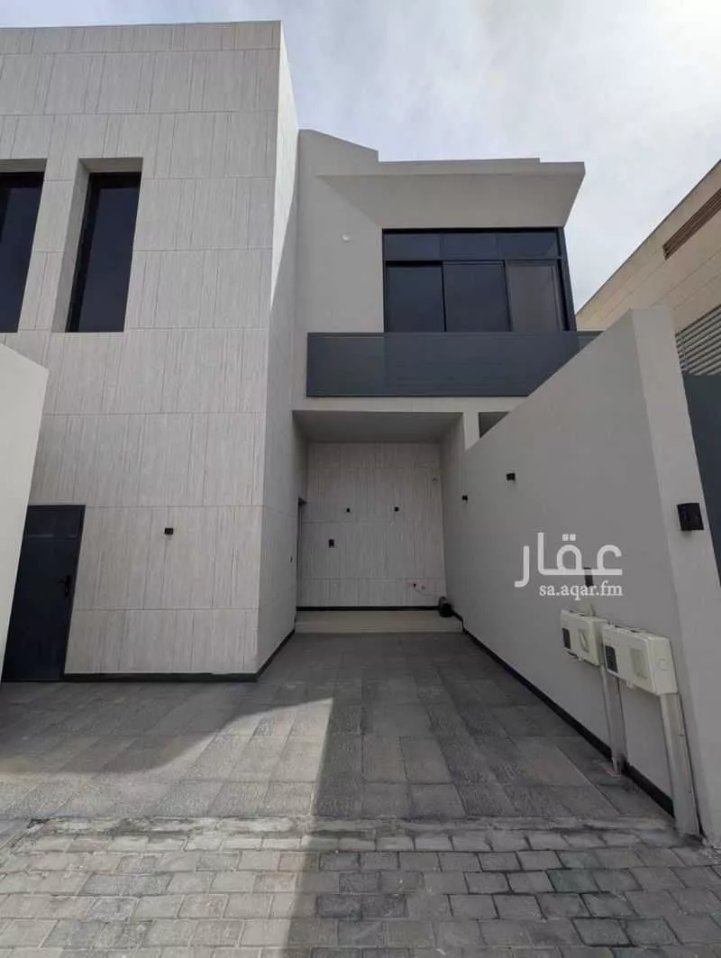 فيلا 4 غرف في العليا 26