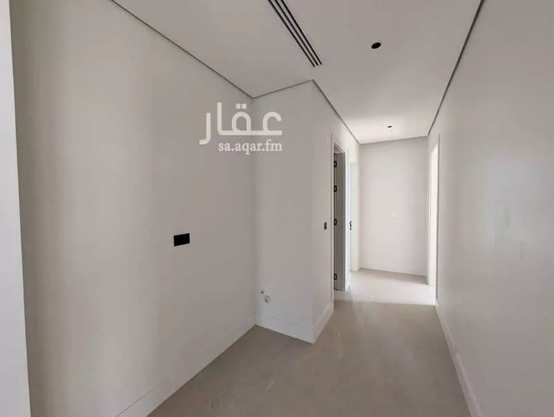 فيلا 4 غرف في العليا 10