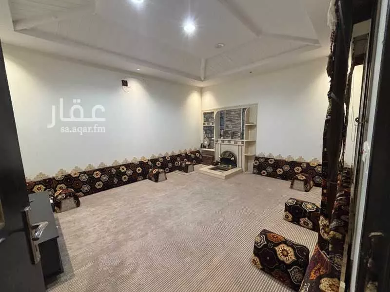 فيلا 5 غرف في الرمال 2