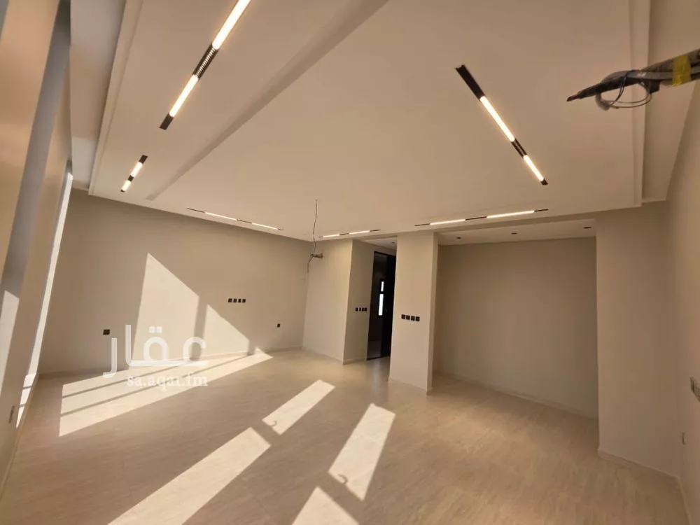 10 bedroom villa in Al Rahmaniyyah 10
