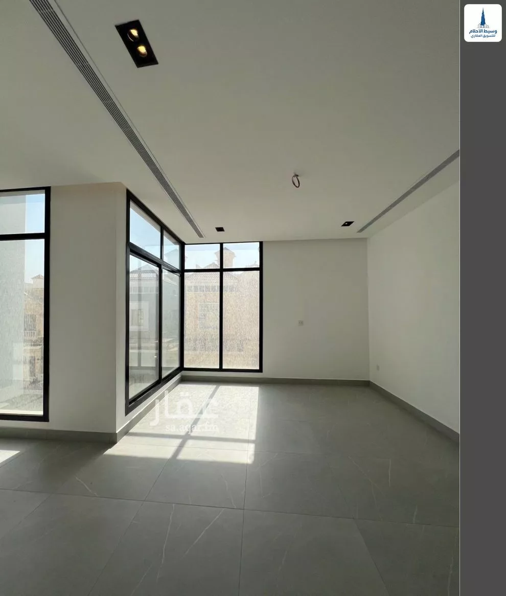 5 bedroom villa in Az Zomorod 7
