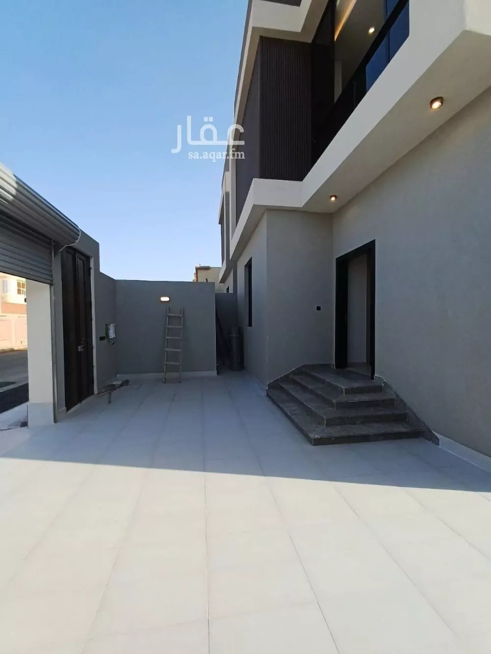 8 bedroom villa in Al Falah 2