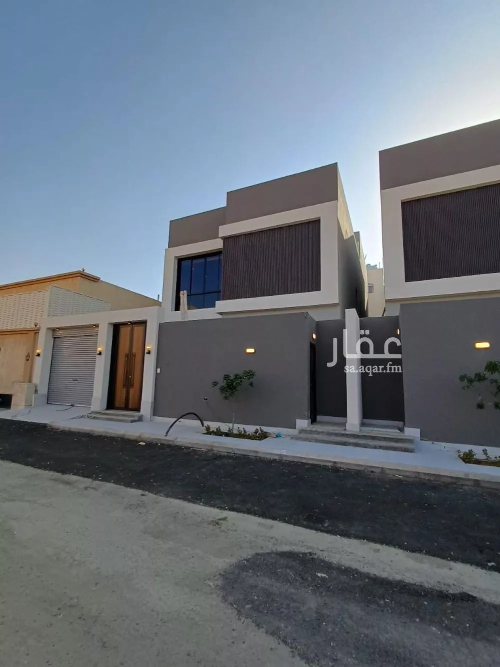 8 bedroom villa in Al Falah 3