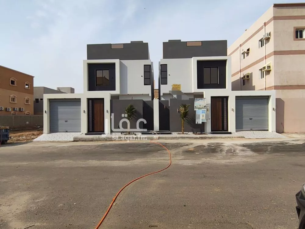 9 bedroom villa in Jeddah 2