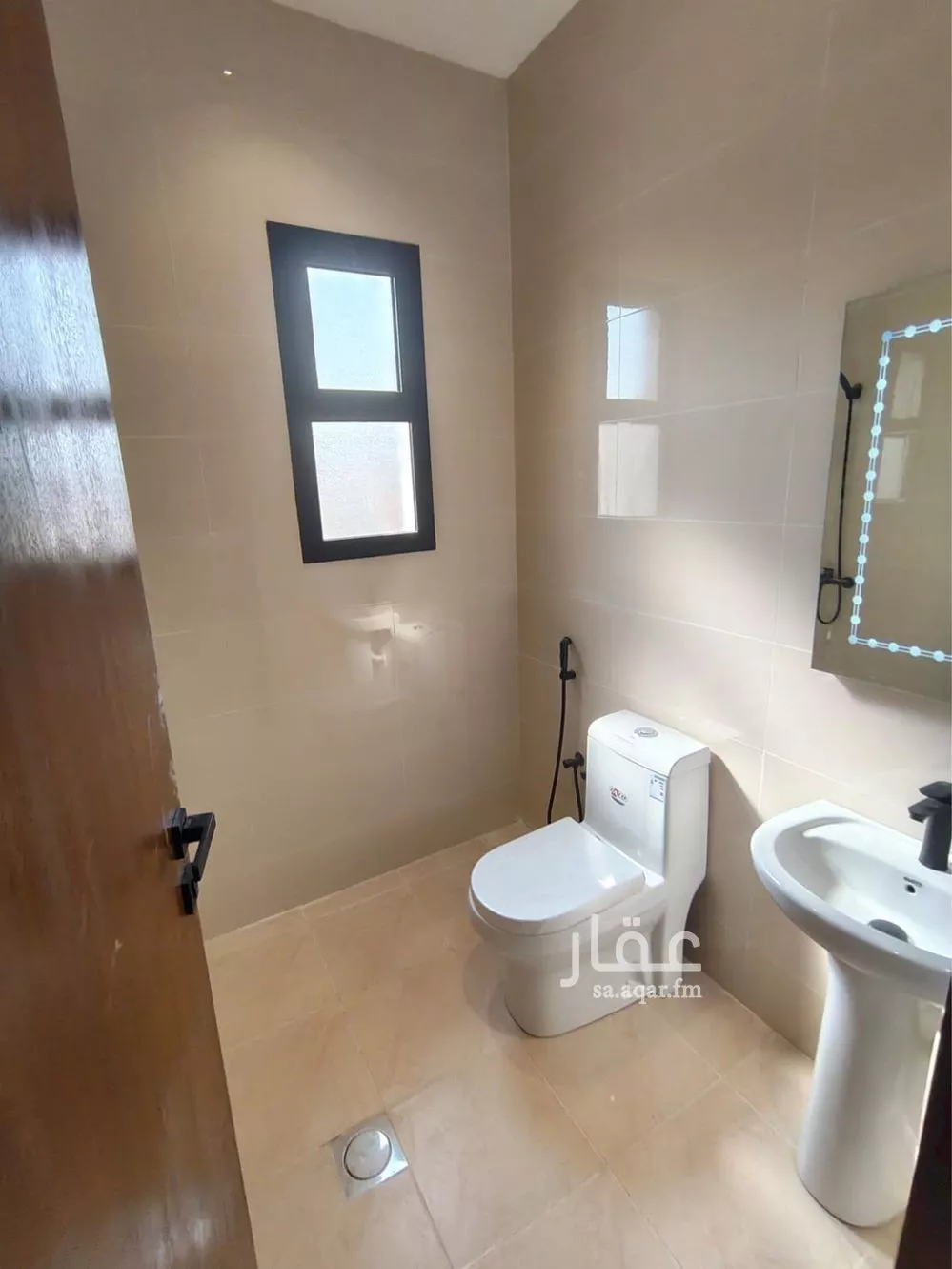 9 bedroom villa in Jeddah 12