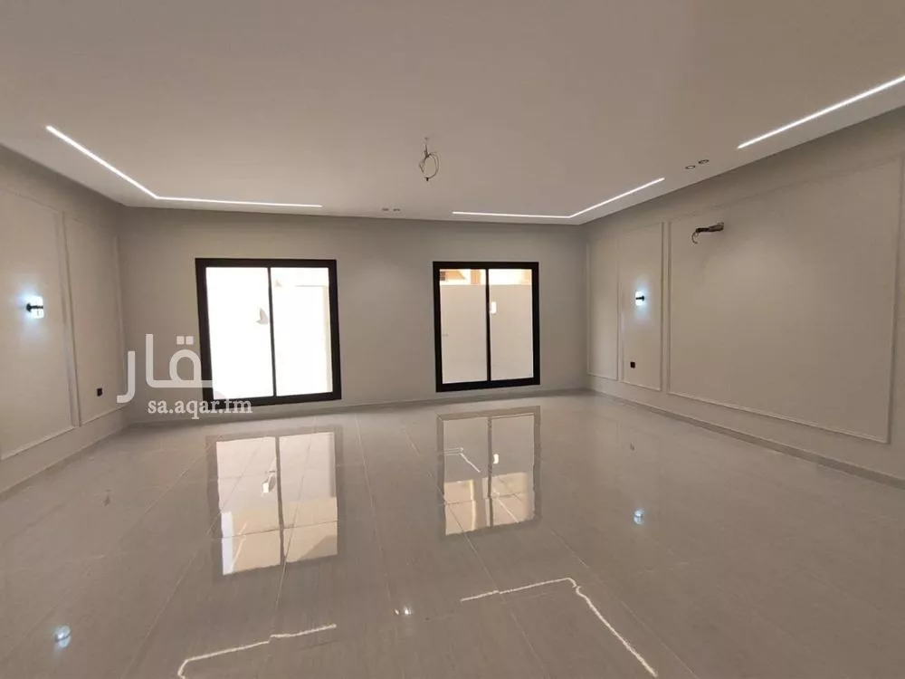 9 bedroom villa in Jeddah 9