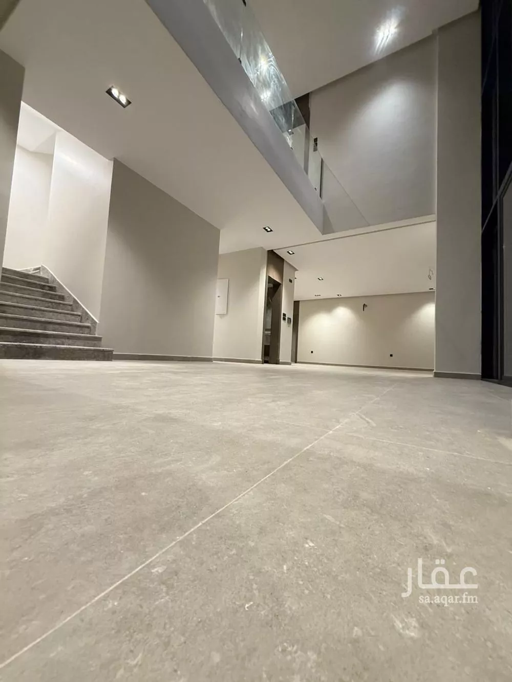 7 bedroom villa in Az Zomorod 11
