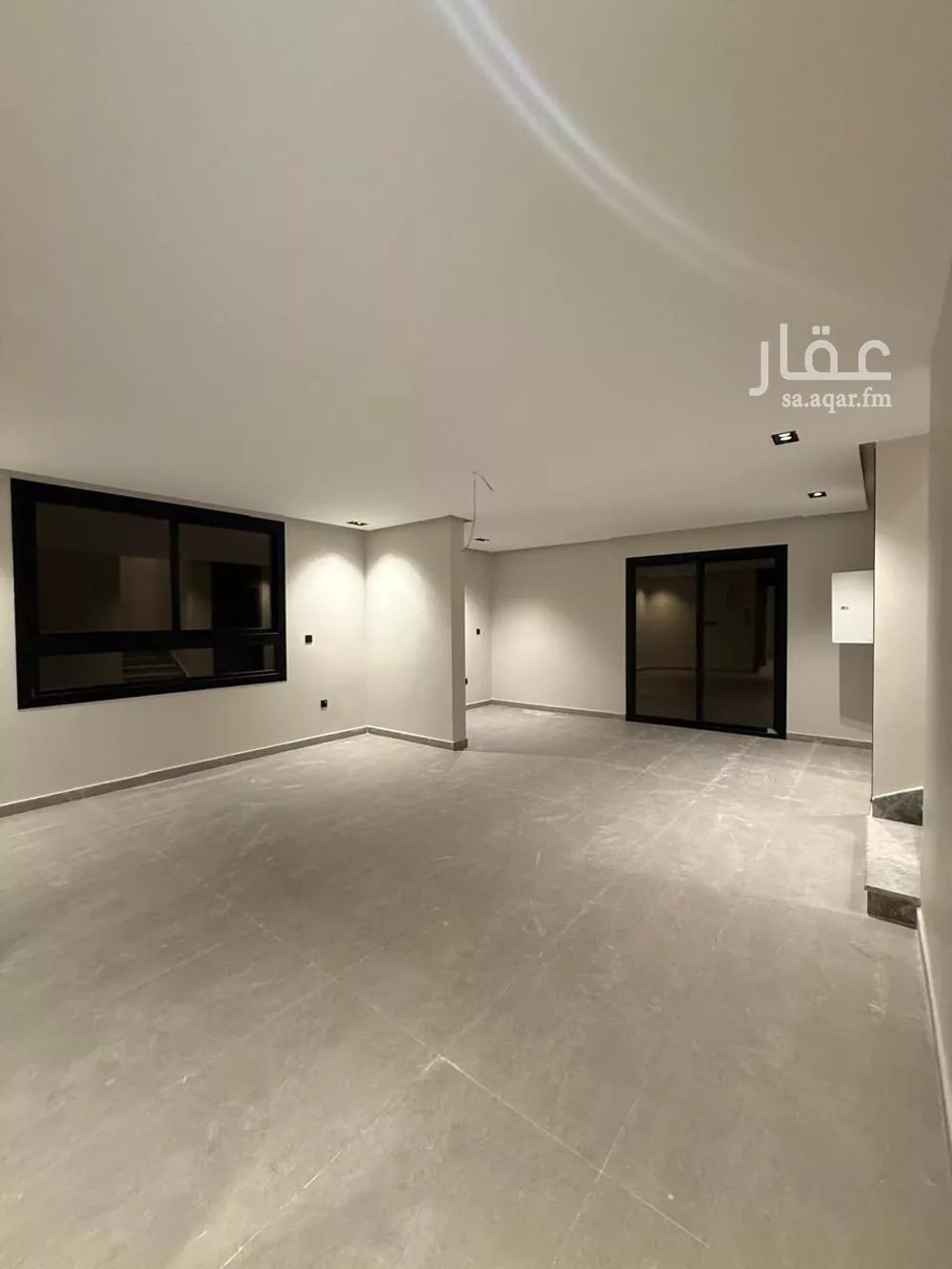 7 bedroom villa in Az Zomorod 21