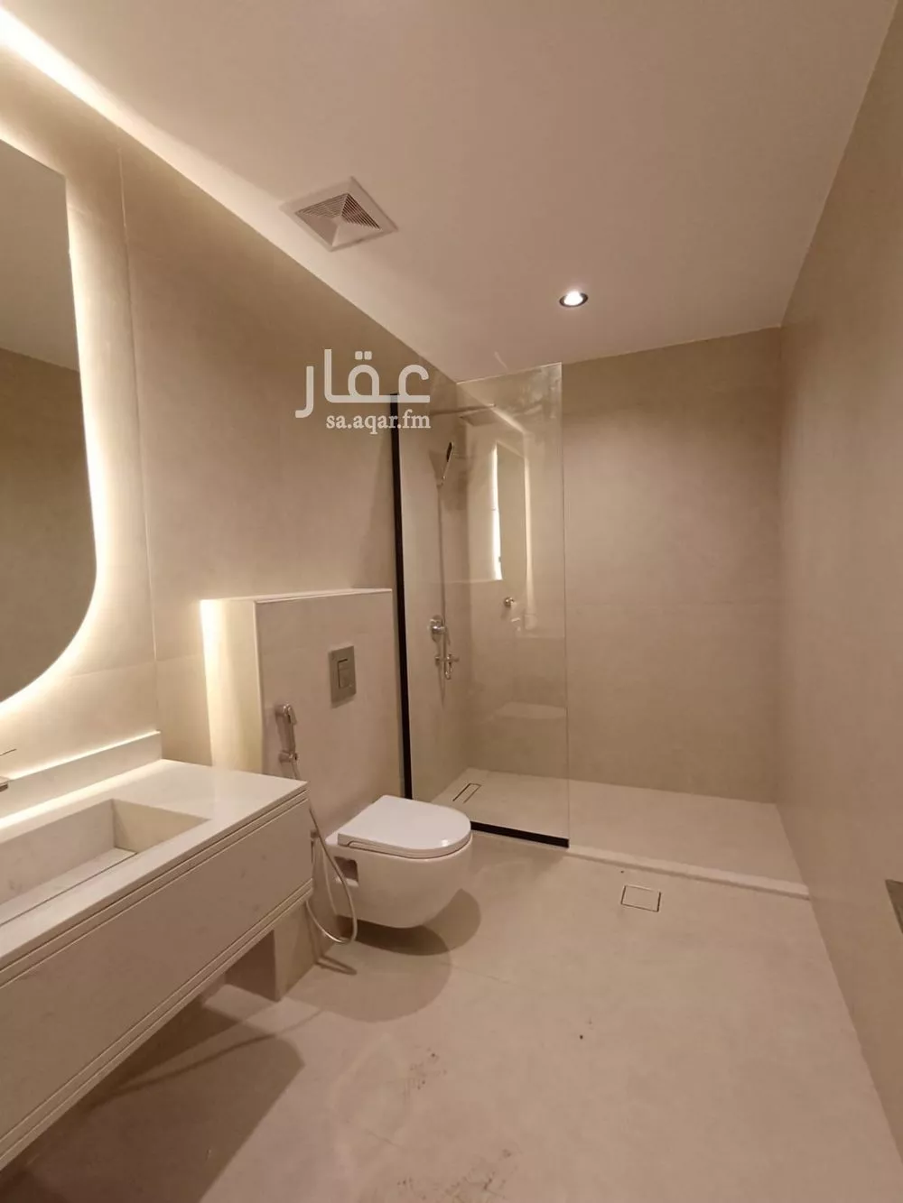 8 bedroom villa in Al Rahmaniyyah 6