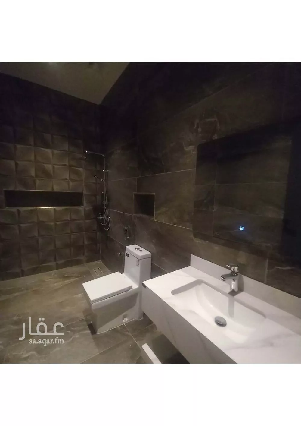 فيلا 4 غرف في طيبة 13