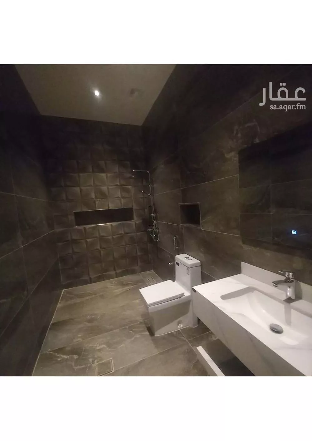 فيلا 4 غرف في طيبة 34