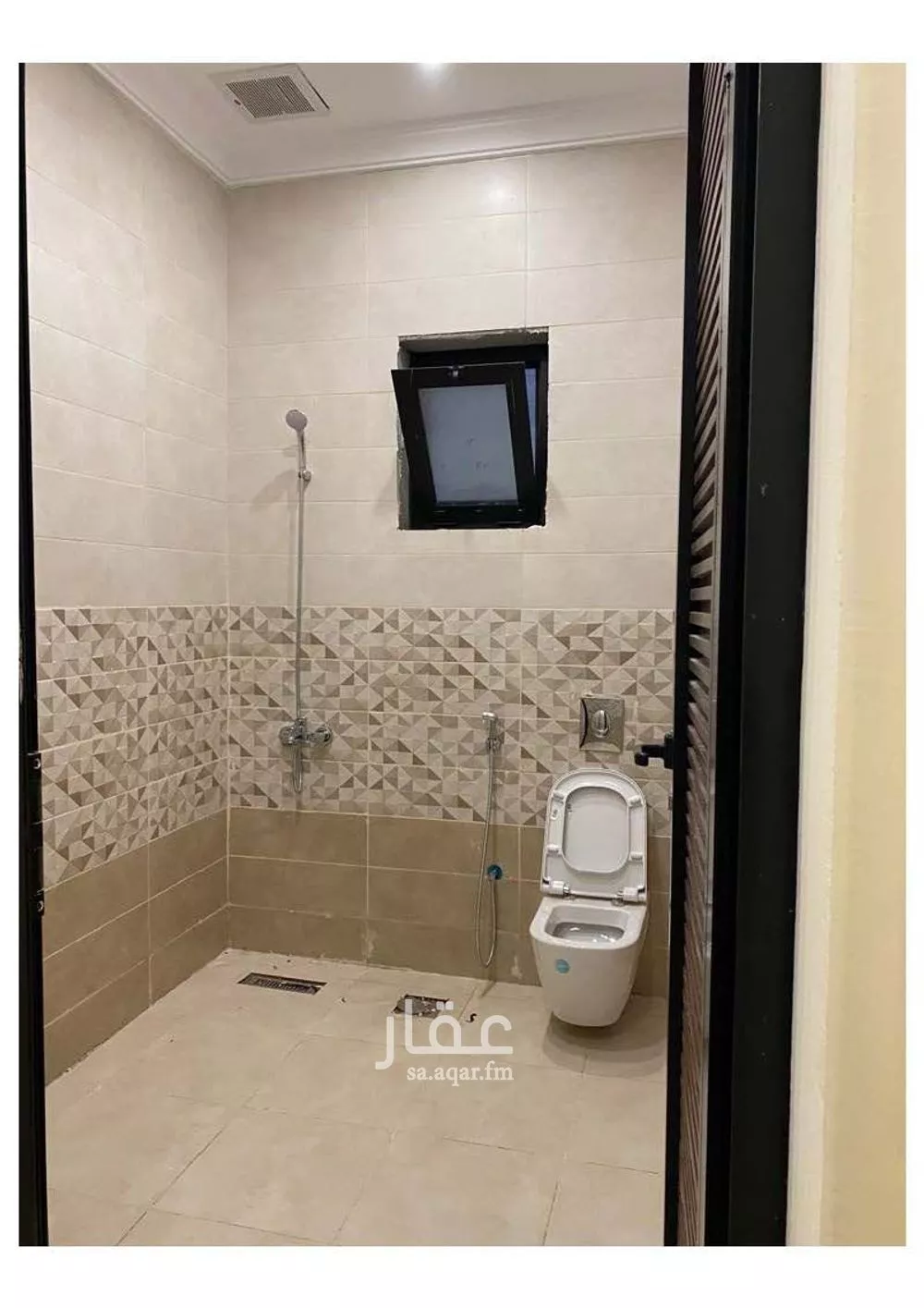 فيلا 4 غرف في الزمرد 22