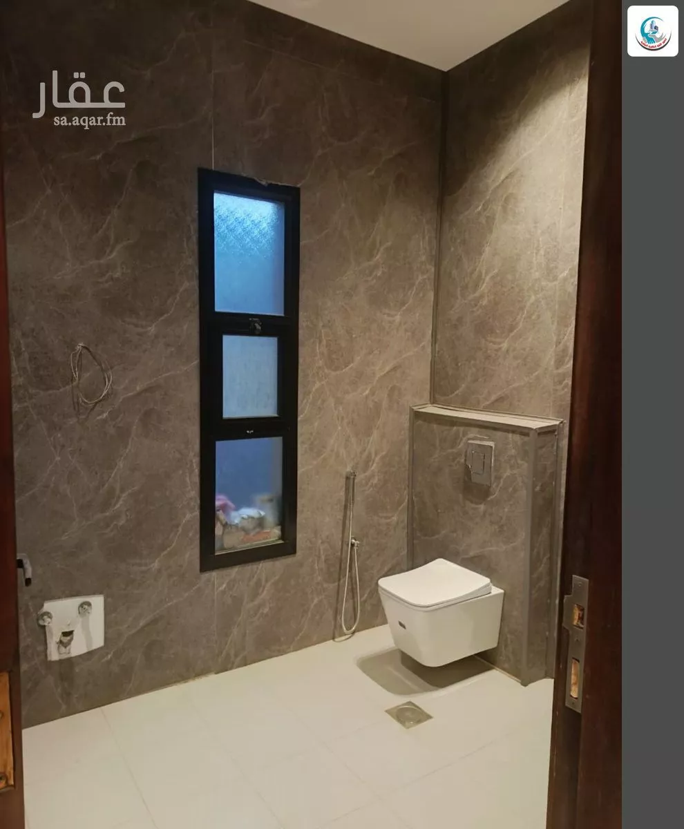فيلا 9 غرف في الياقوت 8
