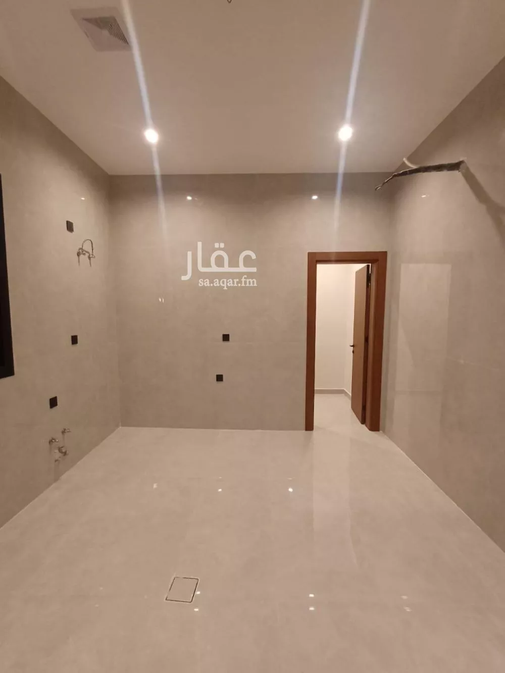فيلا 13 غرف في البشائر 7