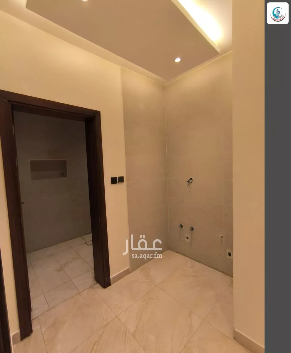 8 bedroom villa in Al Falah 25