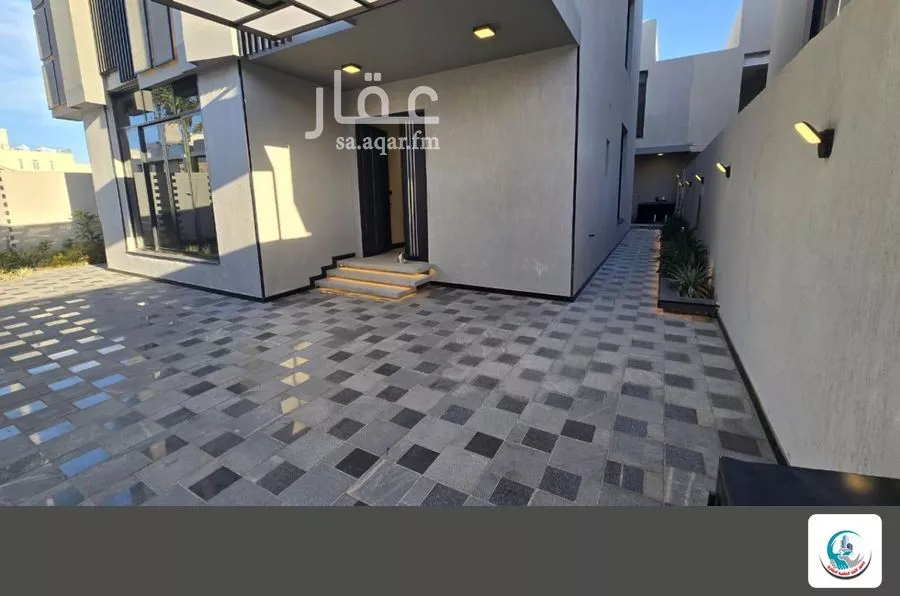 9 bedroom villa in Al Shiraa 5
