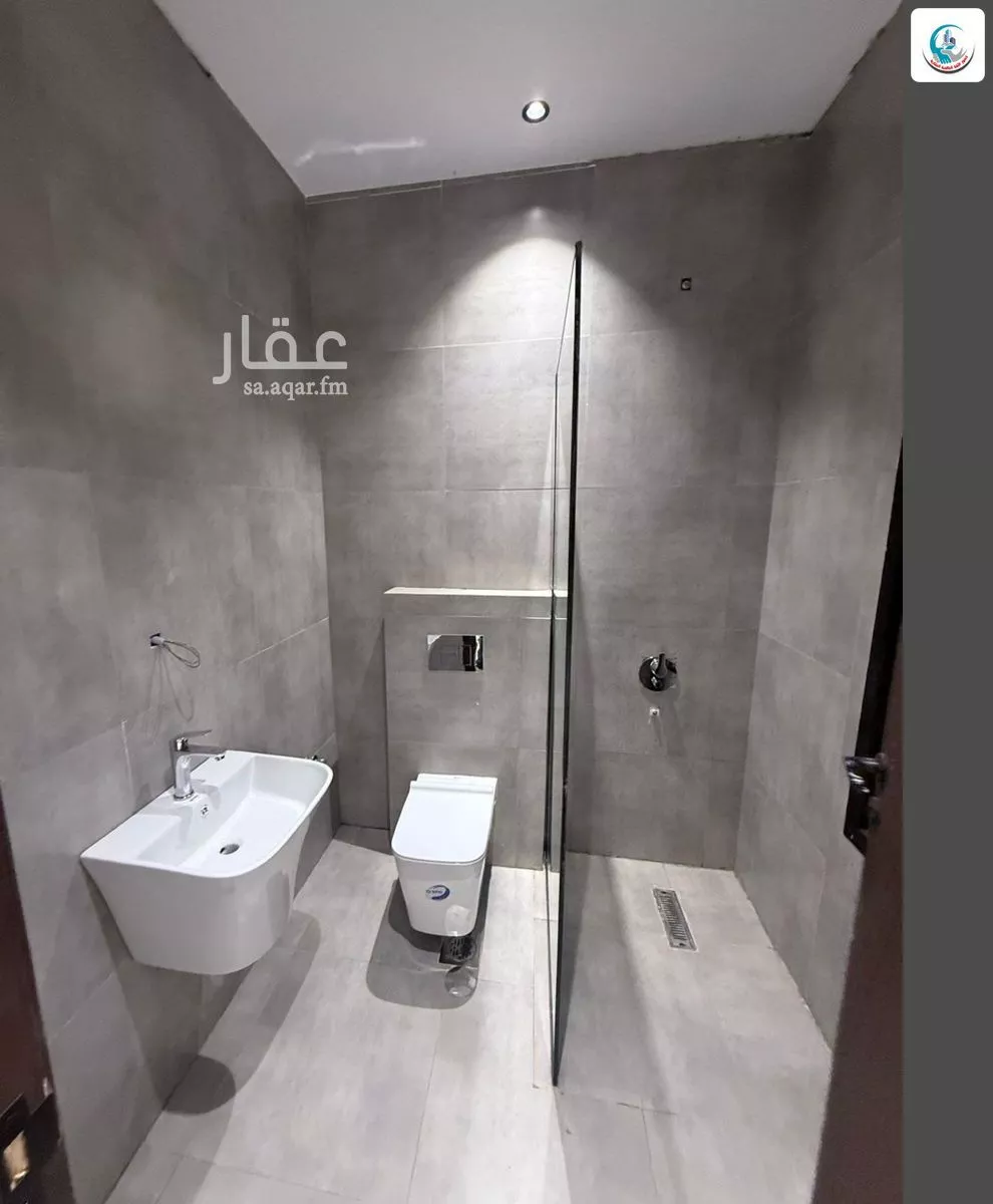 7 bedroom villa in Al Rahmaniyyah 7
