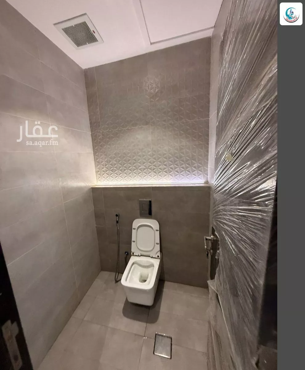 7 bedroom villa in Al Yaqout 17