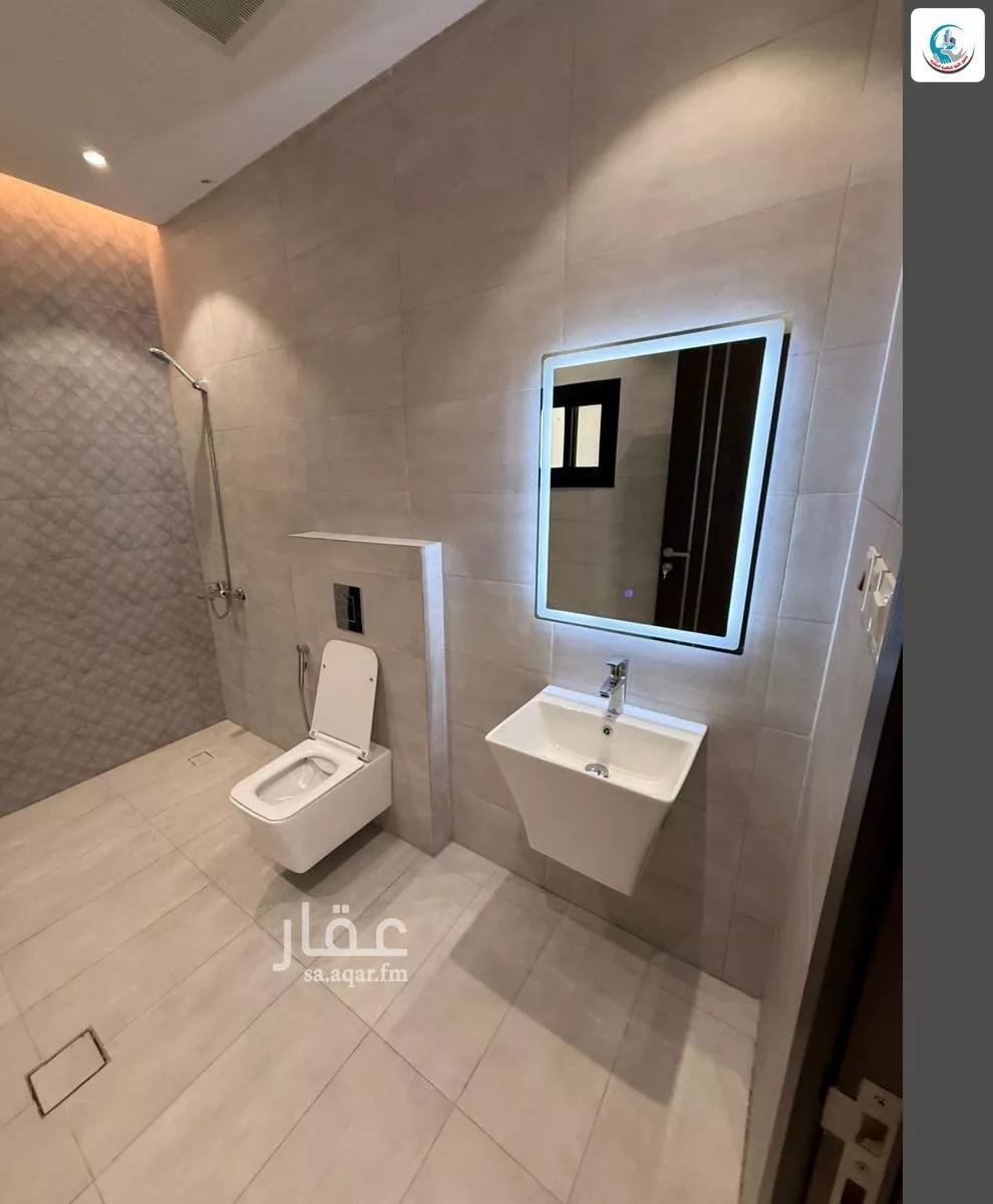 7 bedroom villa in Al Yaqout 8