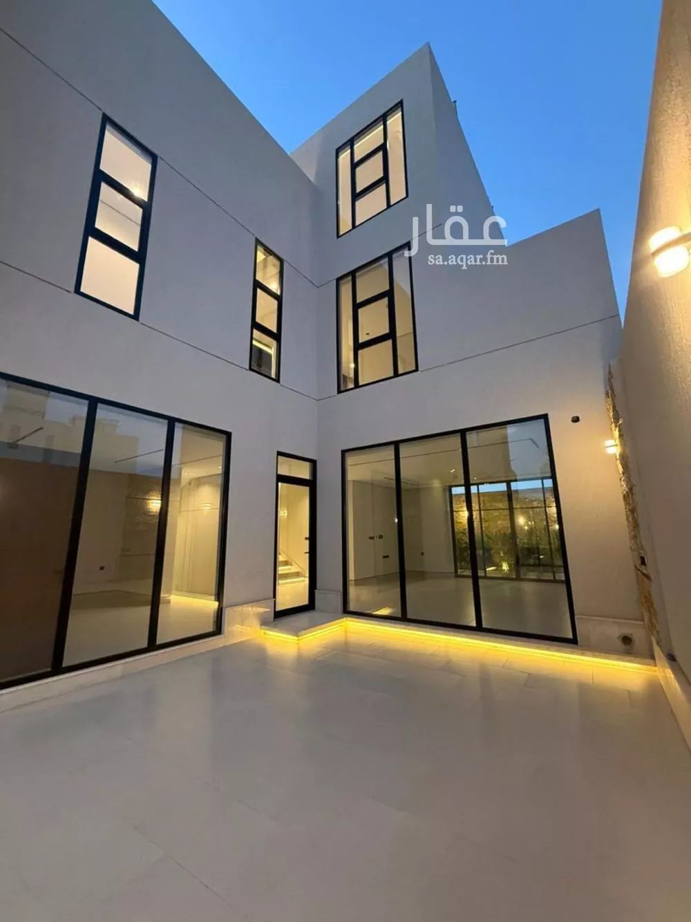 فيلا 7 غرف في المهدية 4