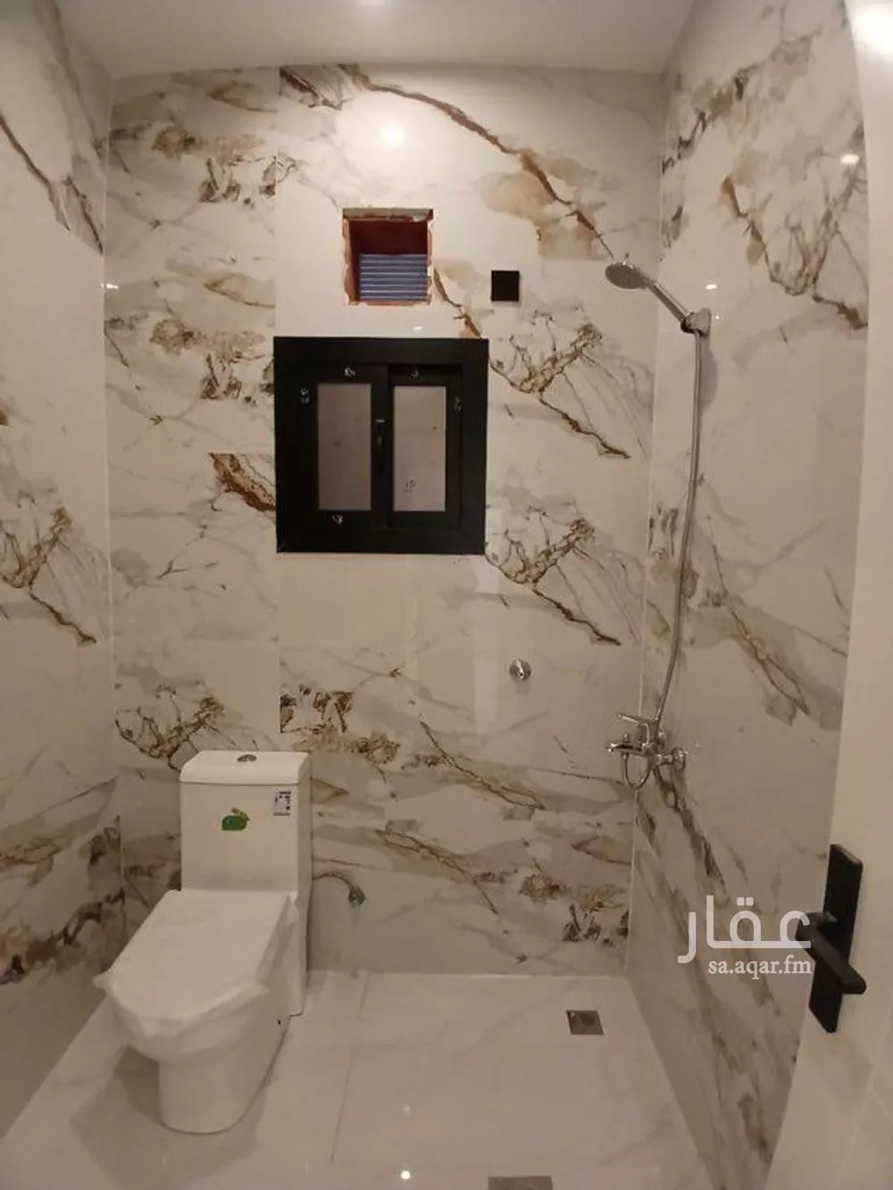 8 bedroom villa in Al Sawari 4