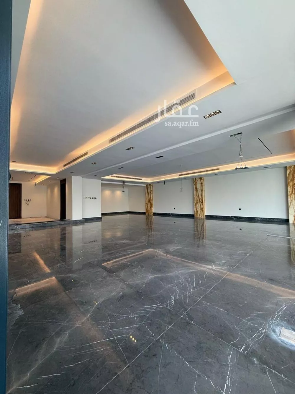 6 bedroom villa in Az Zomorod 11