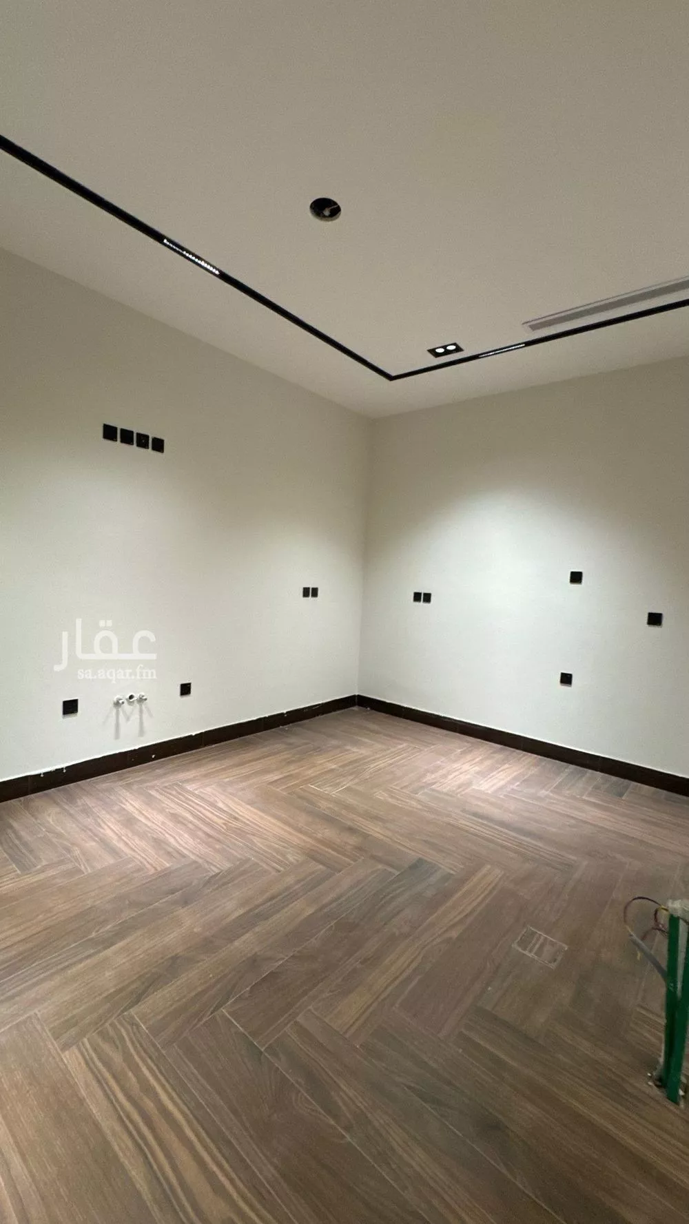 5 bedroom villa in Al Amwaj 11