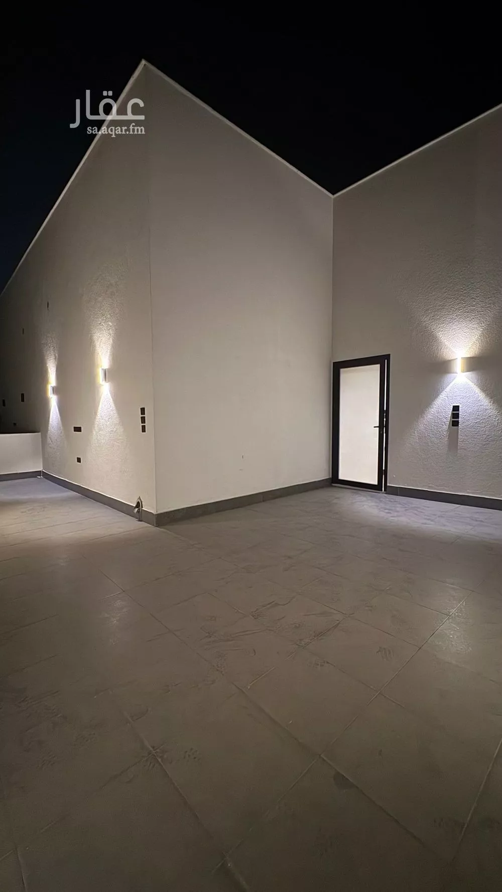 5 bedroom villa in Al Amwaj 28