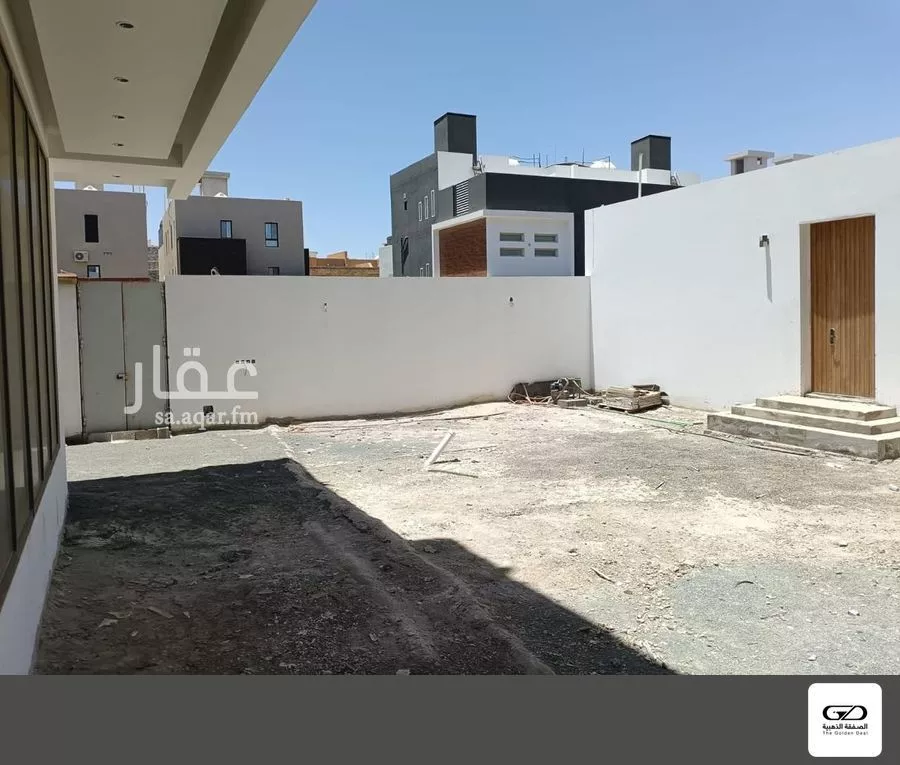 5 bedroom villa in Az Zomorod 18