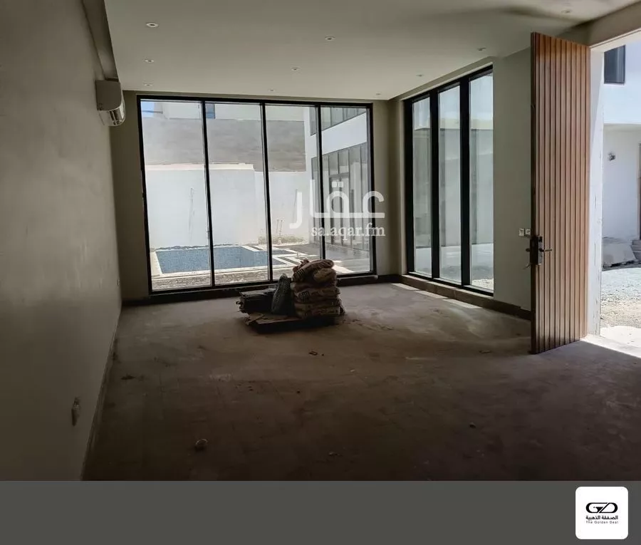 5 bedroom villa in Az Zomorod 26
