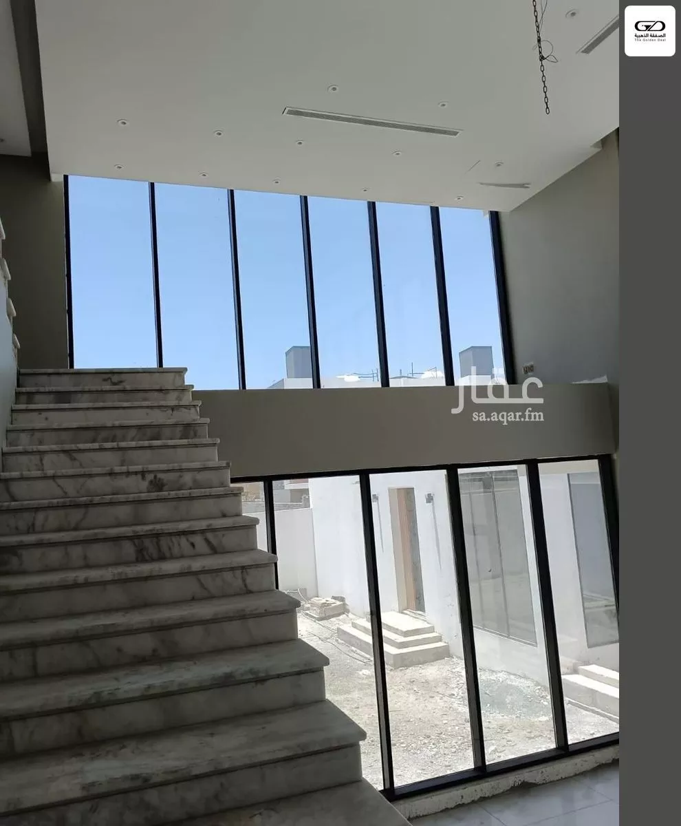 5 bedroom villa in Az Zomorod 29