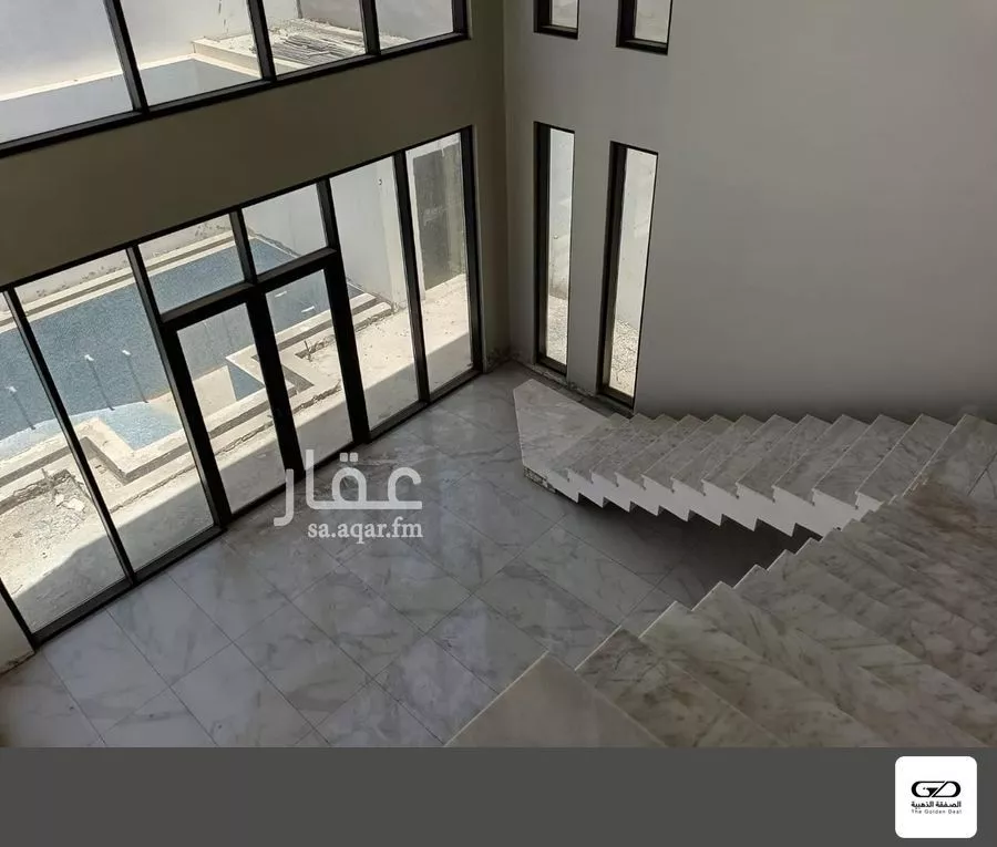 5 bedroom villa in Az Zomorod 33