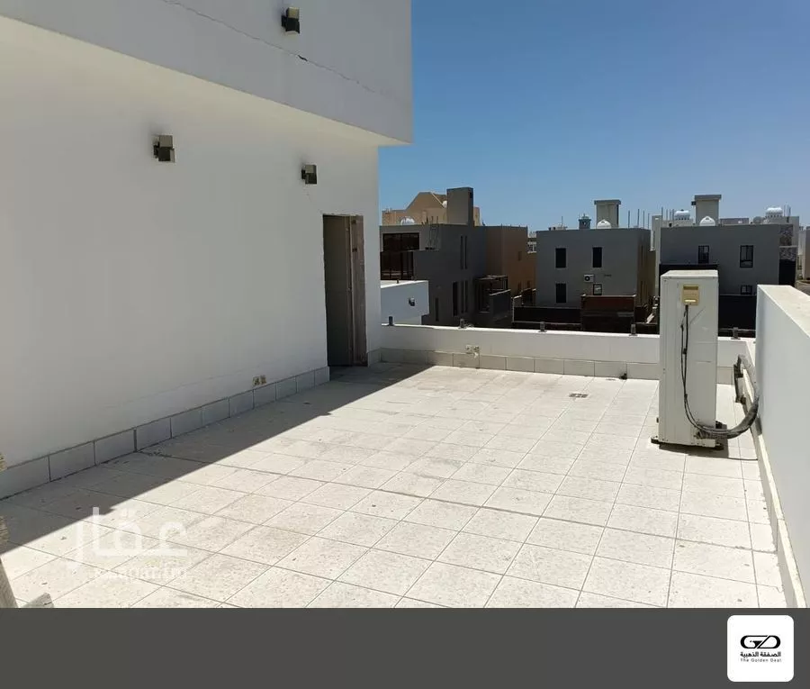 5 bedroom villa in Az Zomorod 35