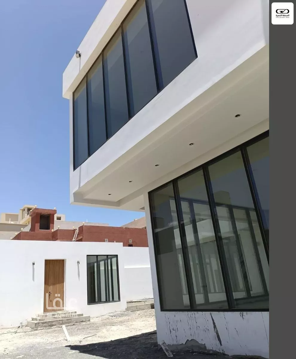 5 bedroom villa in Az Zomorod 6