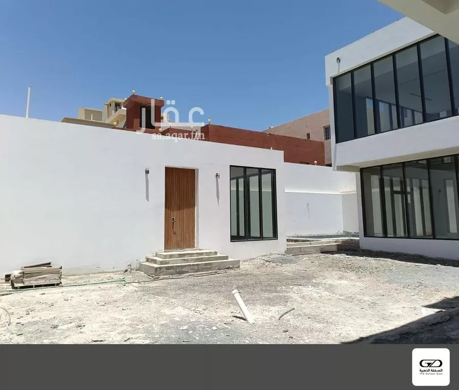 5 bedroom villa in Az Zomorod 10