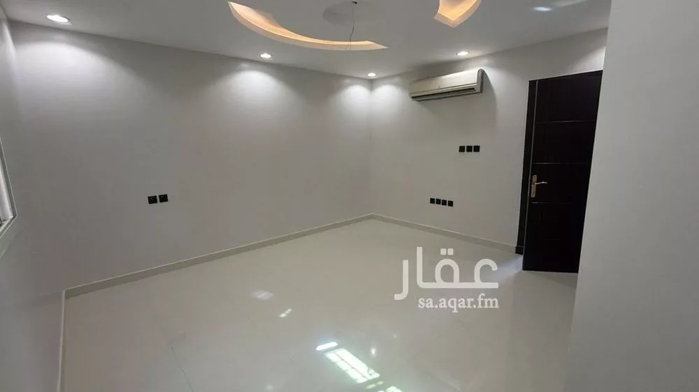 1 bedroom apartment in Al Khaleej 4