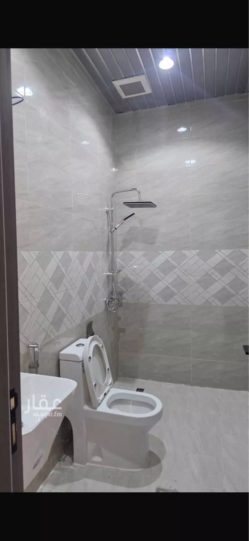 6 bedroom floor in Al Aziziyah 5