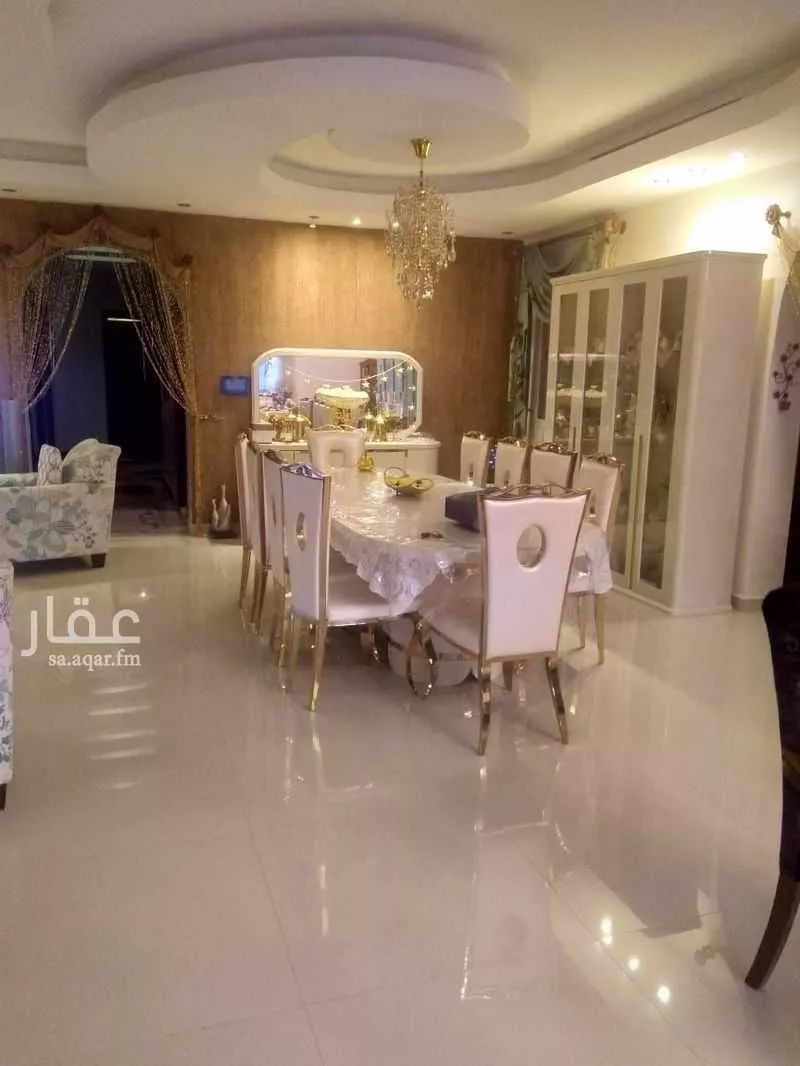 8 bedroom villa in Al Murjan 13