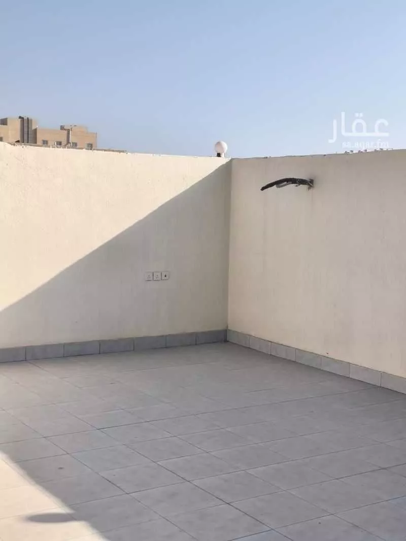 4 bedroom apartment in Mishrifah 18