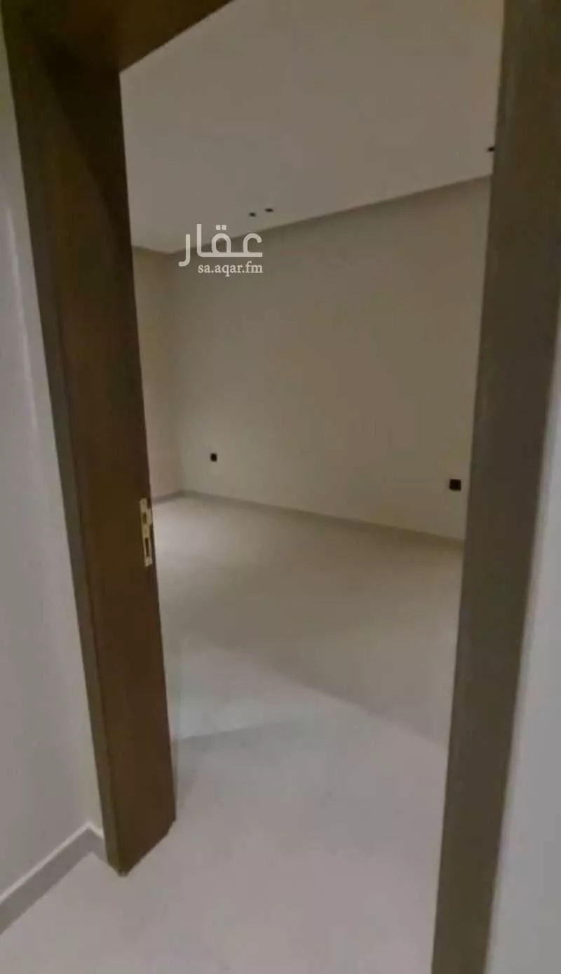 شقة 5 غرف في الواحة 4