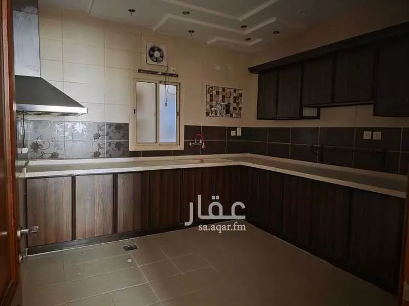 شقة 5 غرف في المروة 5