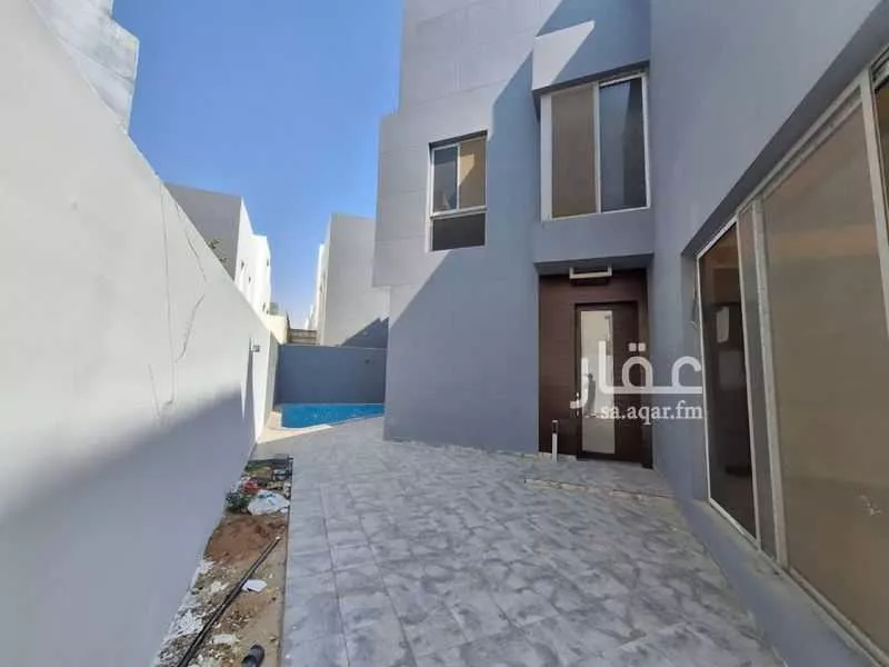 5 bedroom villa in Al Lulu 10