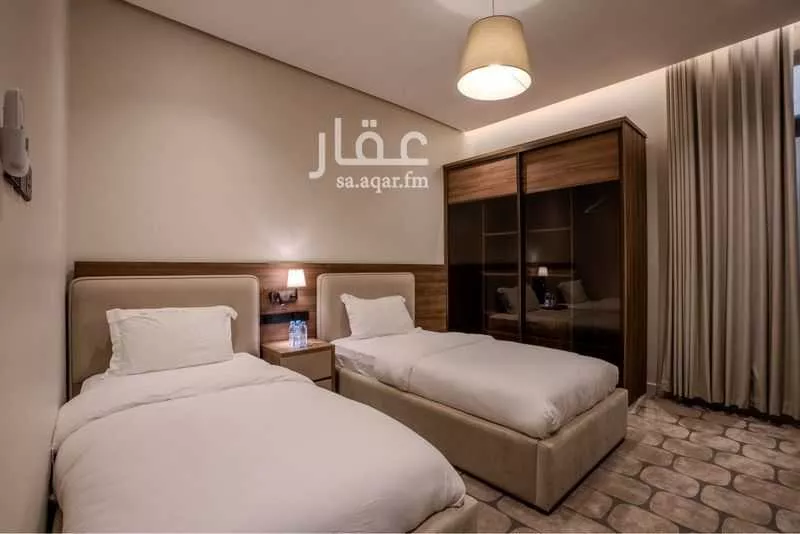 فيلا 9 غرف في السيف 5