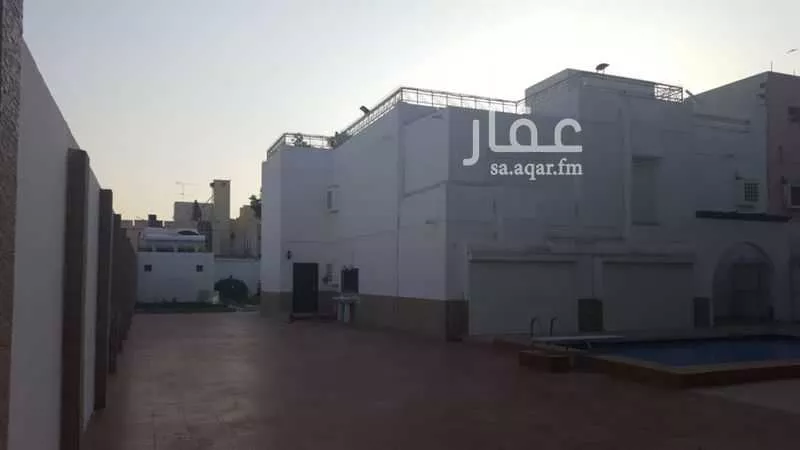 فيلا 10 غرف في العدل 11